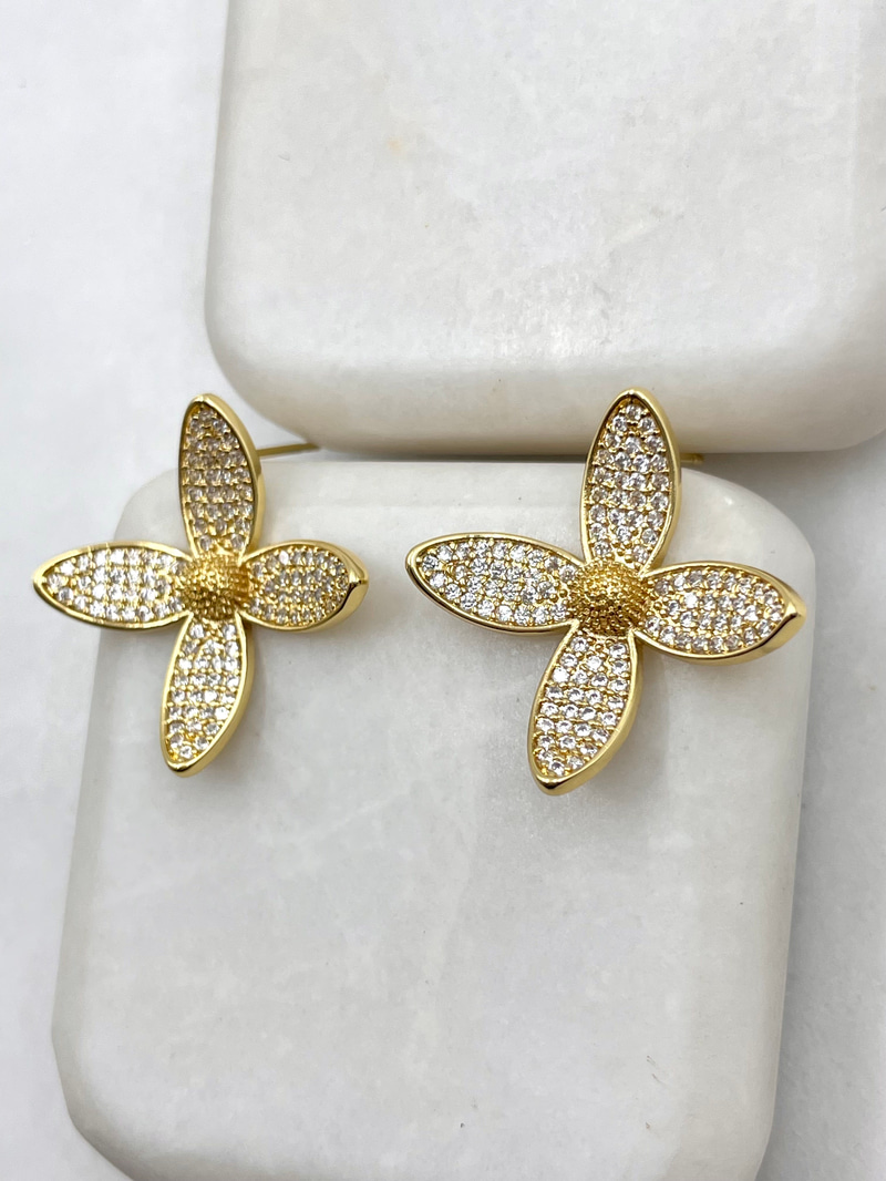 Zirkon Taşlı Dört Yapraklı Çiçek Küpe Gold