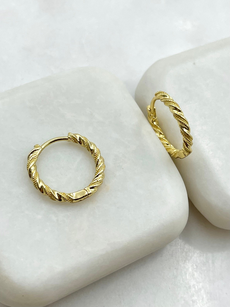 Özel Seri Işıltılı Burgu Küpe 1.7 cm Gold