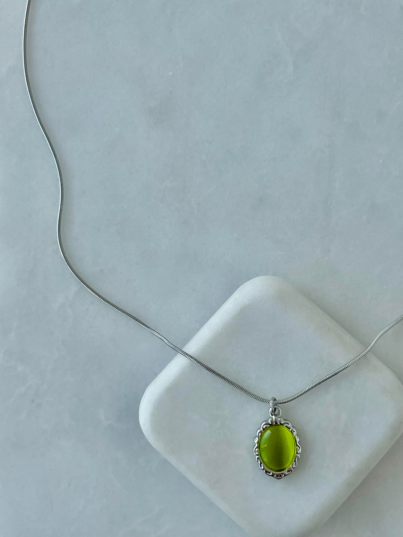 Çelik Opal Taşlı Etnik Desen Kolye Yeşil-Gümüş