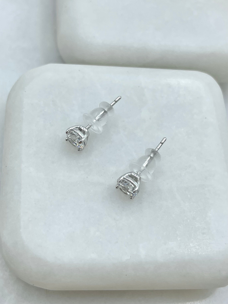 Özel Seri Minik Kristal Küpe 0.5 cm Gümüş