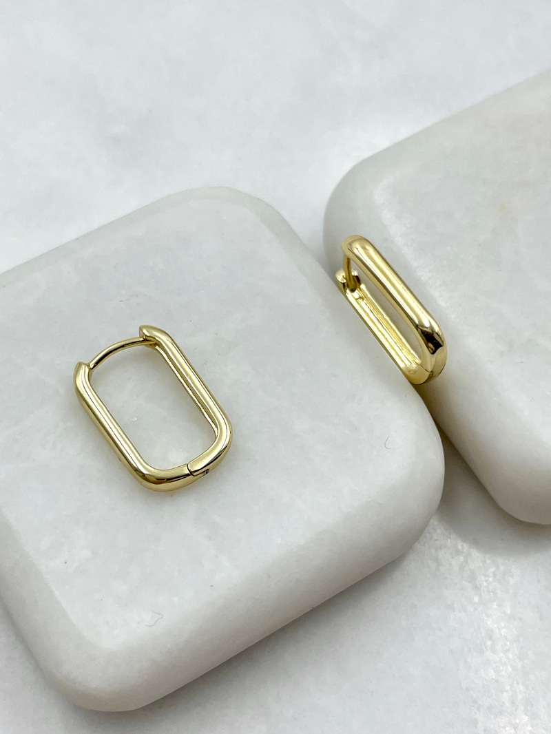 Özel Seri İnce Dikdörtgen Küpe 1,9 cm Gold