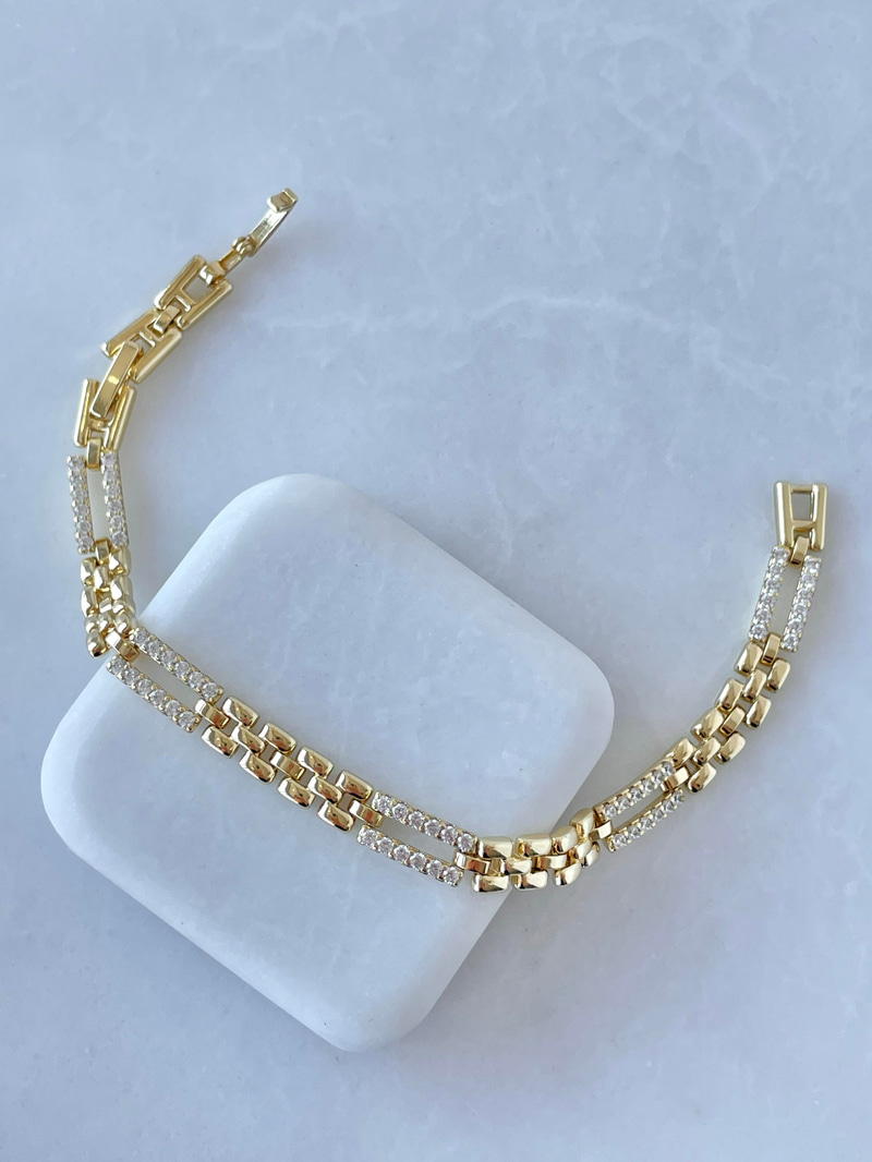 Özel Seri Zirkon Taşlı Kordon Model Bileklik Gold