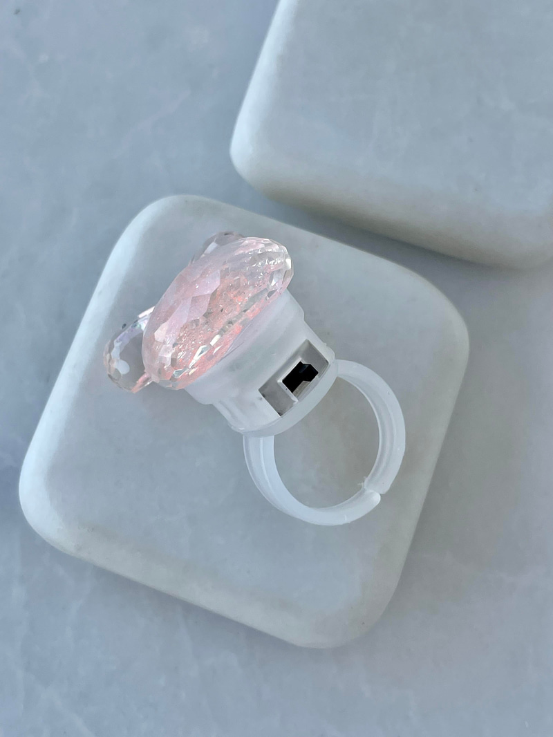 Işıklı Simli Pembe Tavşan Yüzük