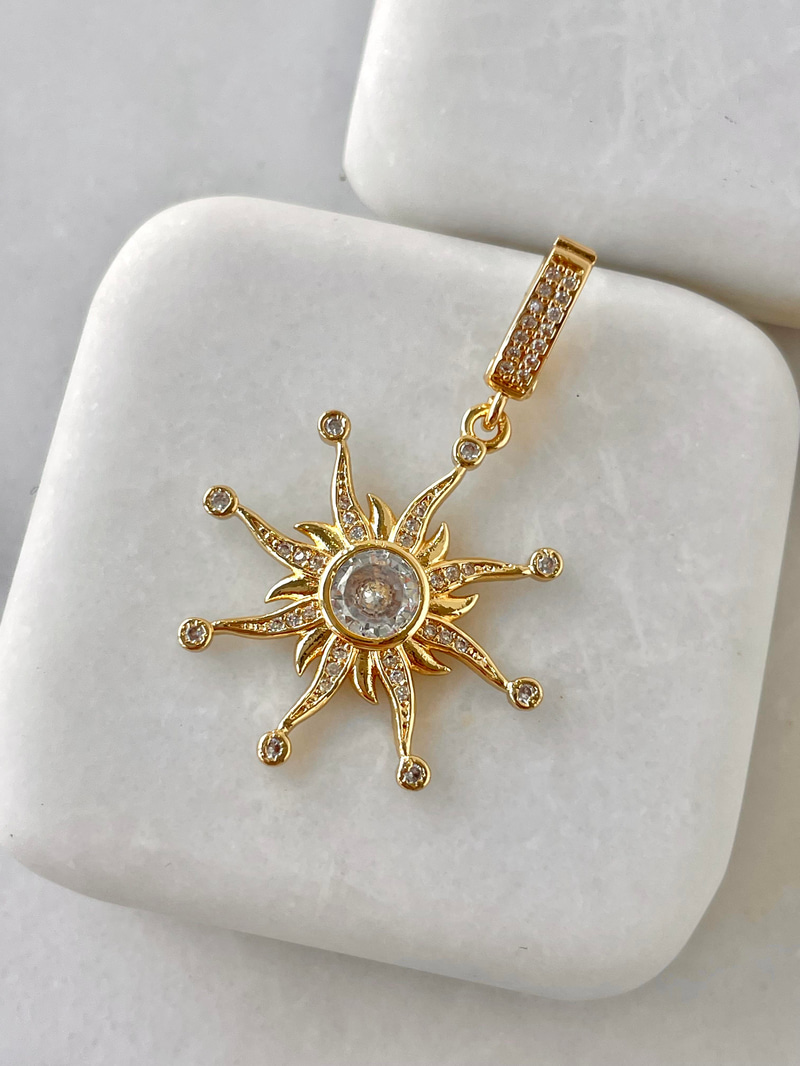 Işıltılı Güneş Ajda Charm