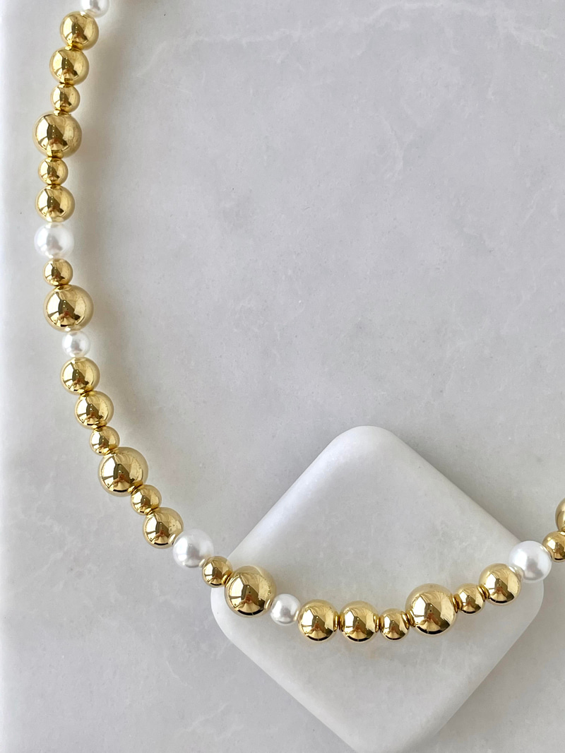 Gold Küçük Büyük Topçuklu İncili Kolye
