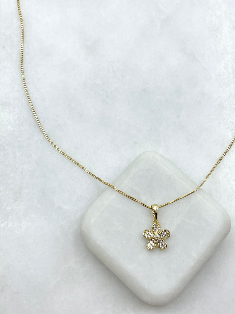Özel Seri Gömme Taşlı Minimal Çiçek Kolye 45 cm Gold