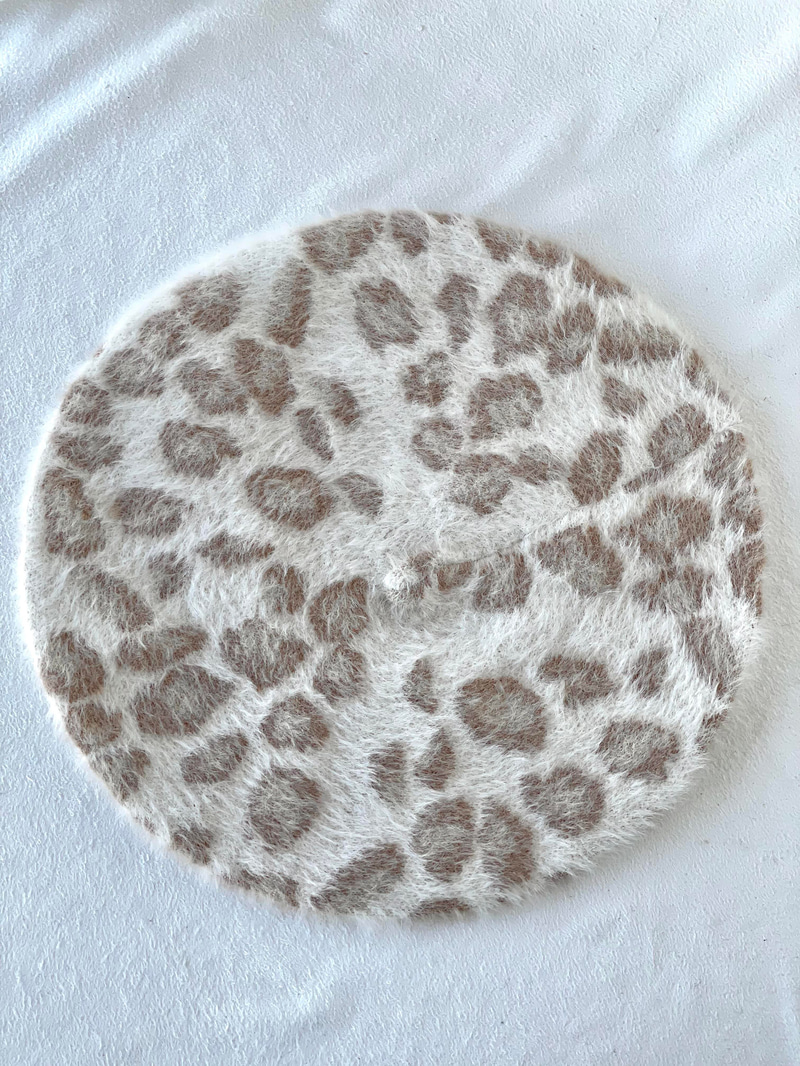 Yumuşak Dokulu Leopar Örgü Ressam Bej-Latte