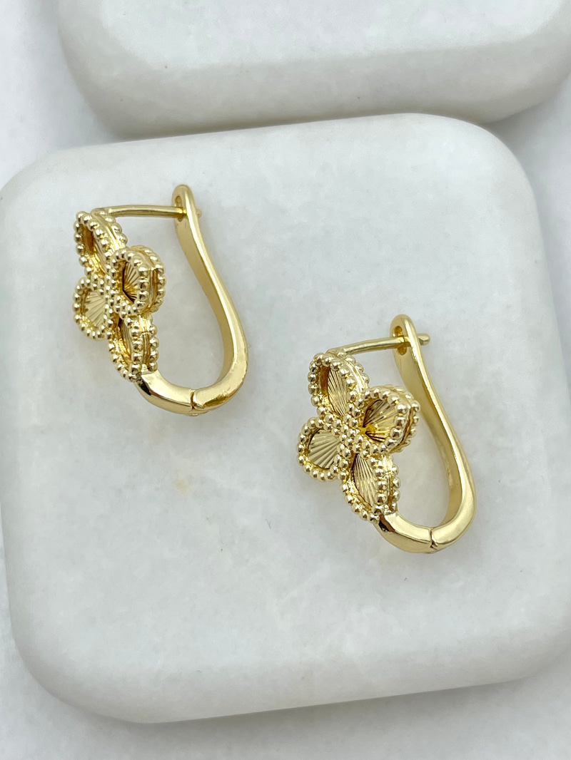 Altın Kaplama Işıltılı Yonca U Küpe Gold