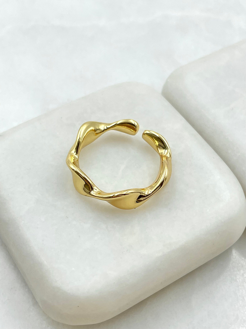 Burgu Yüzük Gold