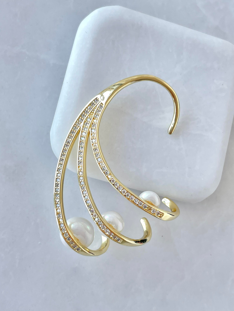 Altın Kaplama Gömme Taşlı İncili Tasarım Kıkırdak Küpe Gold
