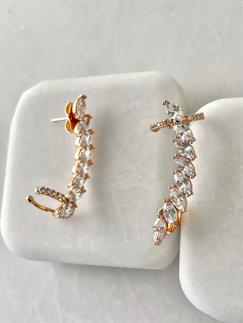 Özel Seri Oval Dizi Kristal Taşlı Kıkırdaklı Küpe Gümüş