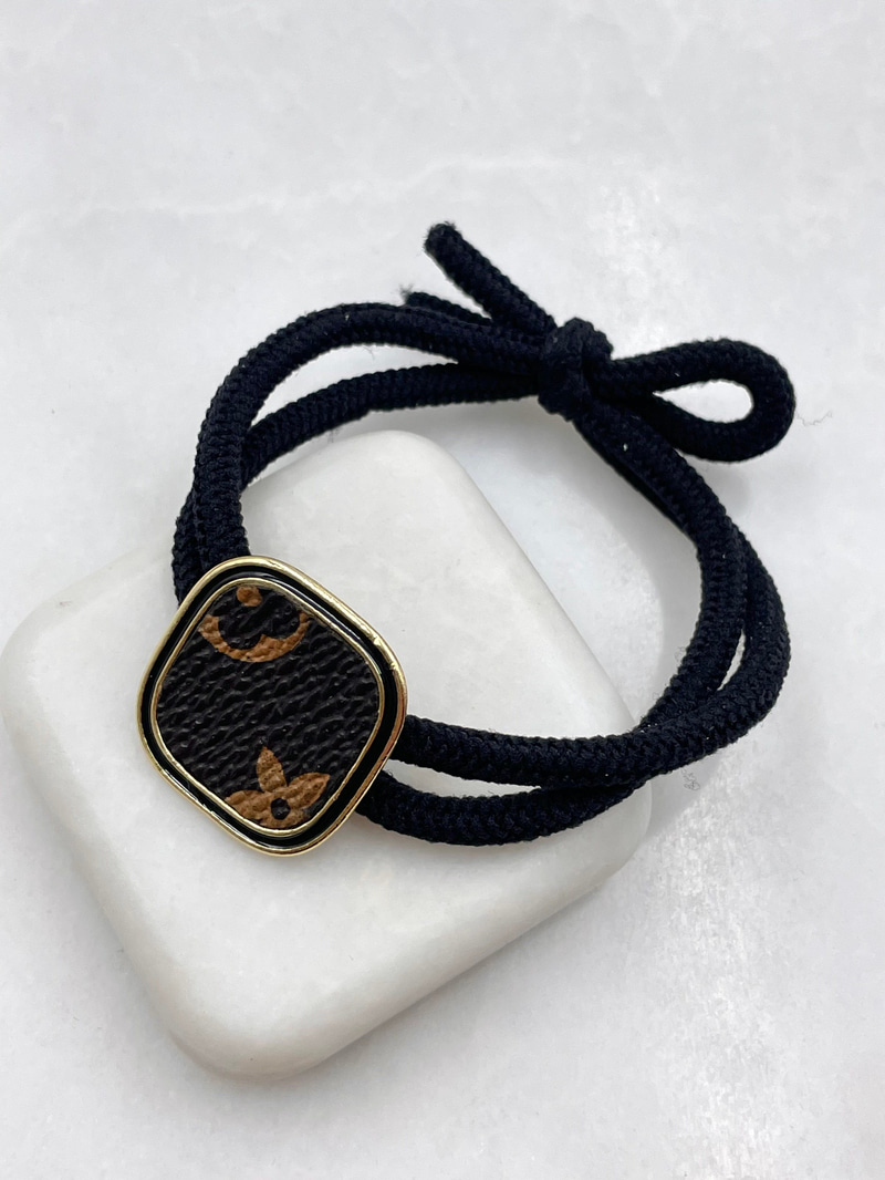 Desenli Kare Plaka Scrunchie Toka Siyah