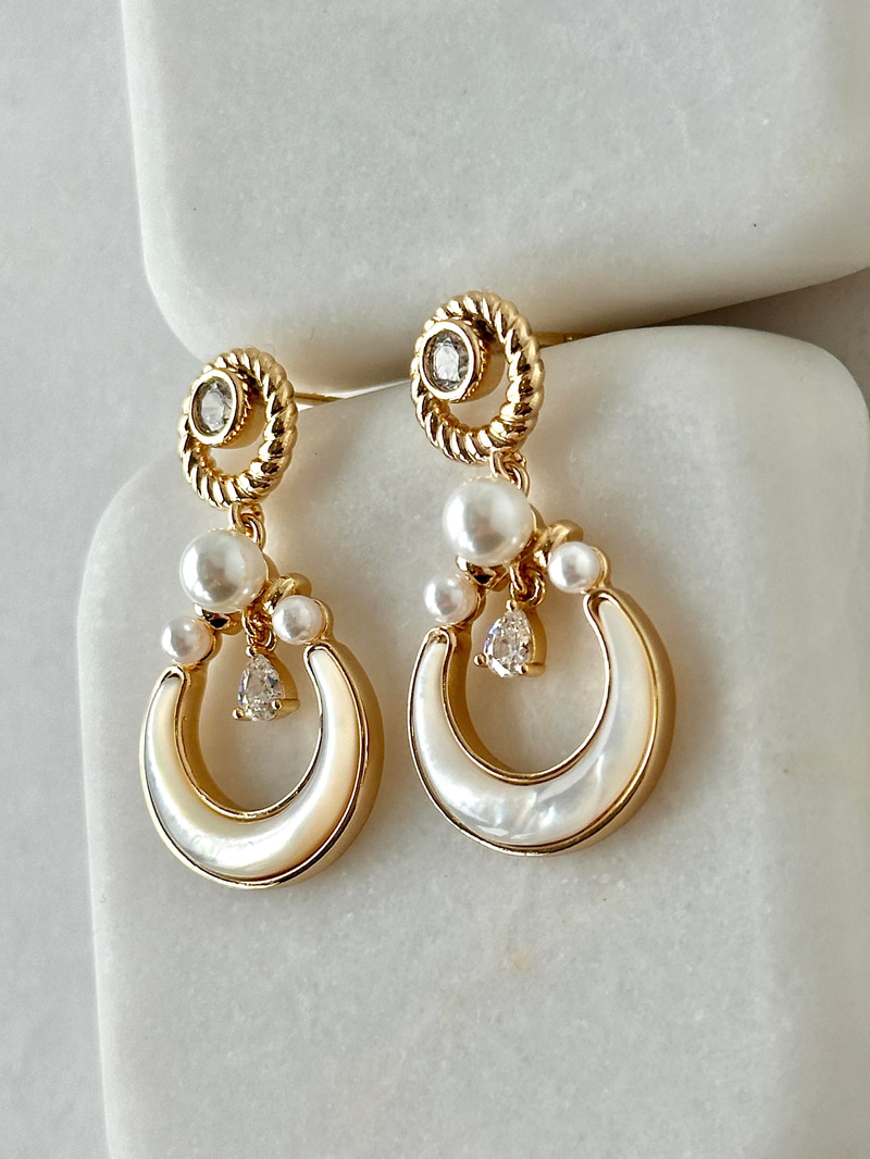 Özel Seri Opal Taşlı ve İncili Tasarım Küpe Gold