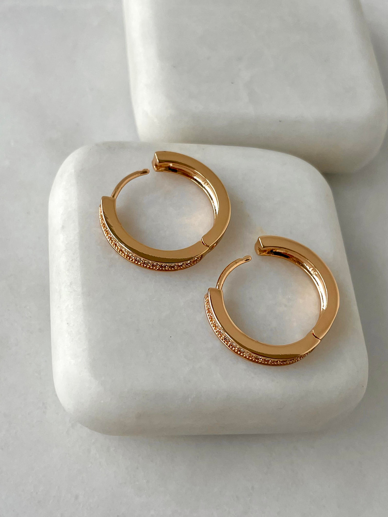 Özel Seri Pırlanta Model Taşlı Halka Küpe