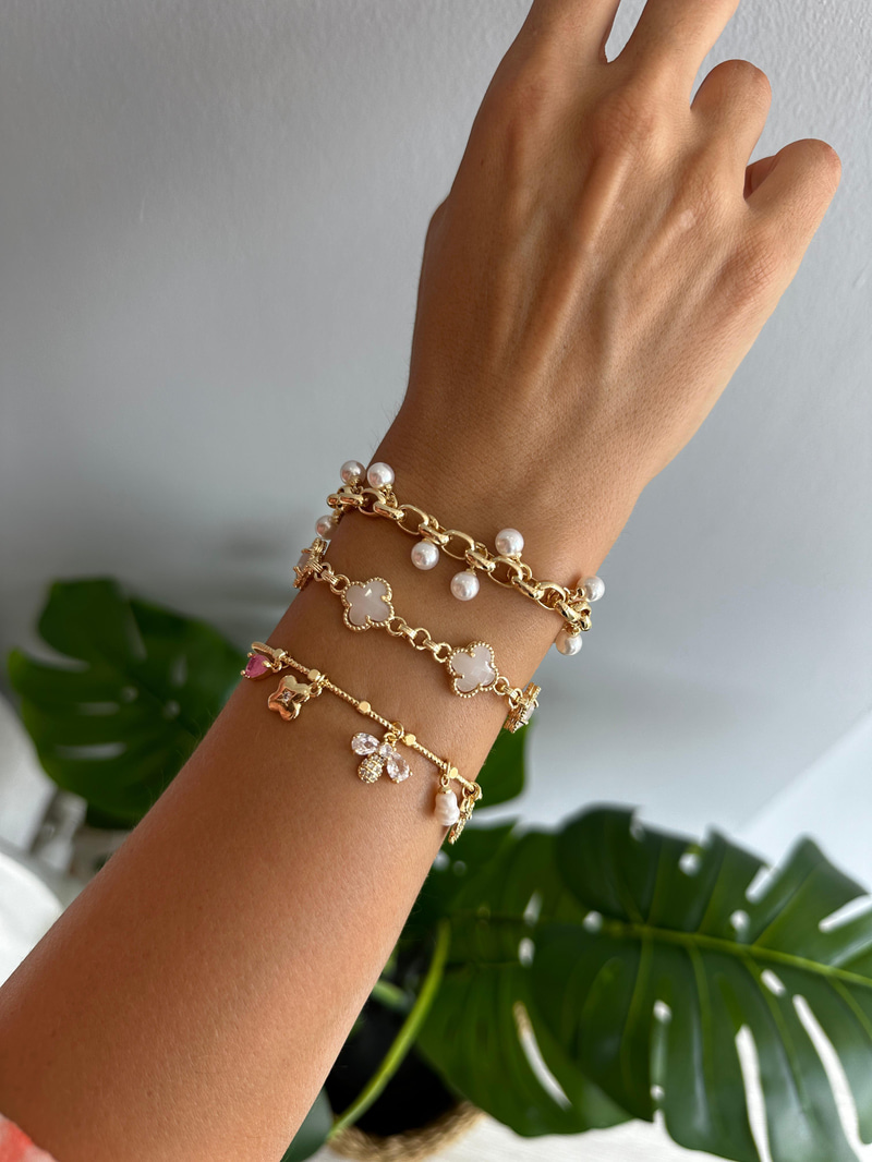 Altın Kaplama Çoklu İnci Sallantı Bileklik