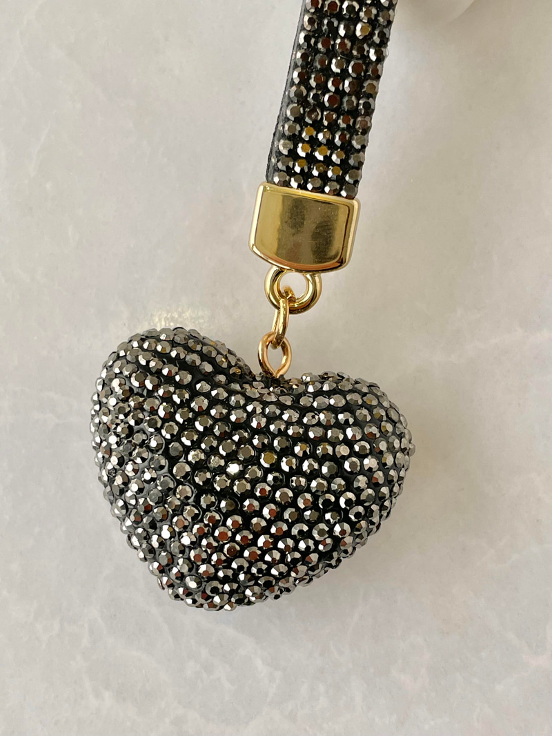 Kristal Taşlı Bombe Kalp Çanta Aksesuarı