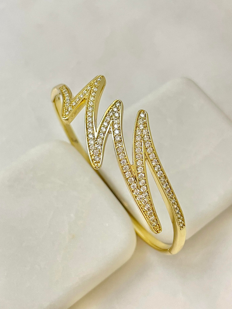 Özel Seri Zirkon Taşlı Asimetrik Kelepçe Gold