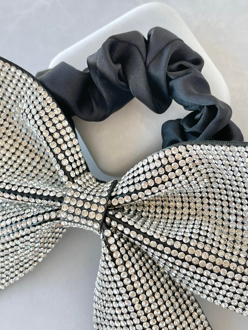 Kristal Taşlı Fiyonk Scrunchie Toka Gümüş