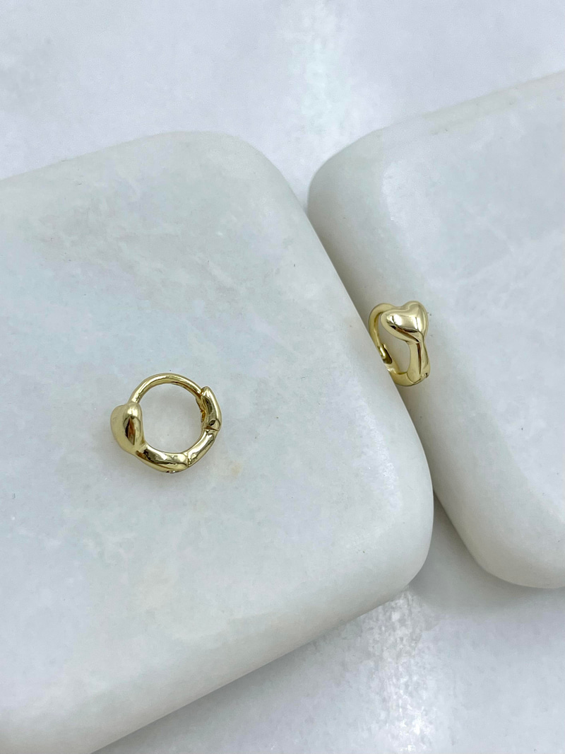 Özel Seri Minimal Kalpli Halka Küpe Gold