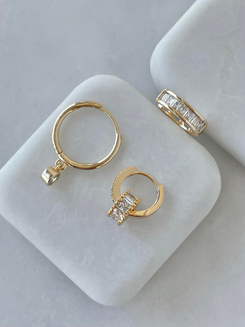 Altın Kaplama Üçlü Kristal Taşlı Silindir Sallantılı Küpe Gold