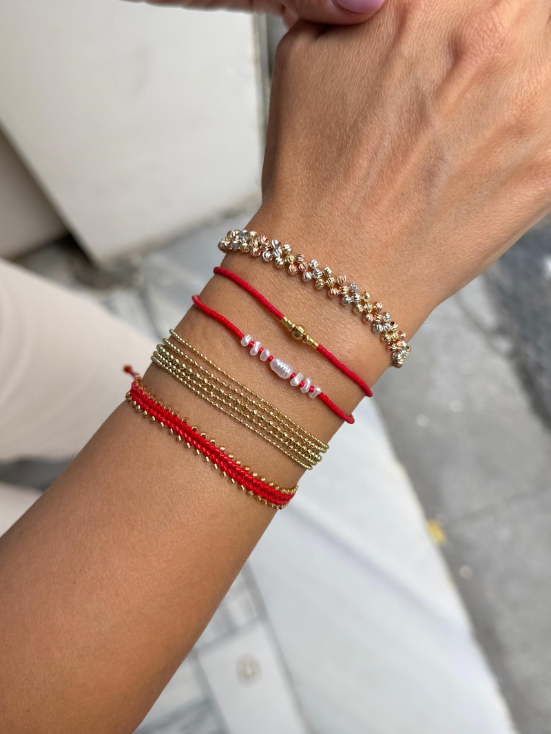 Miyuki Boncuk Gold Detaylı Kırmızı Bileklik Renkli
