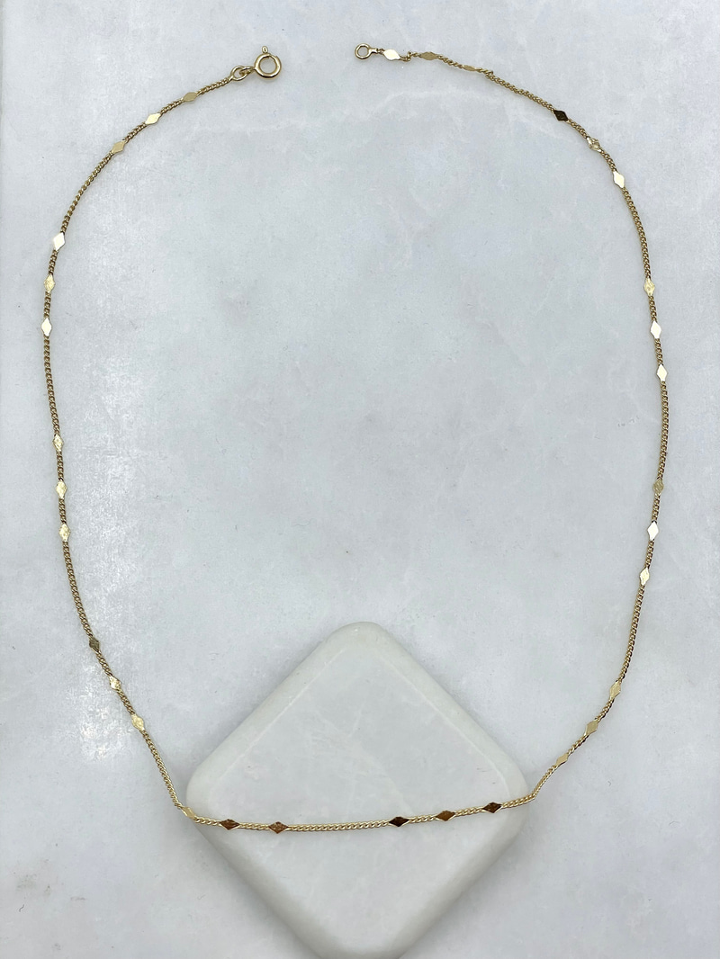 Özel Seri Üçgen Pul Model Zincir Kolye 45 cm Gold