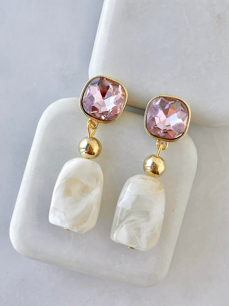 Altın Kaplama Pembe Kristal Taşlı Sallantılı Küpe