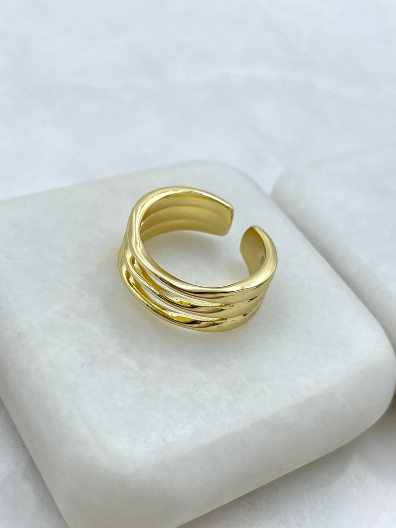 Altın Kaplama Dalgalı Üç Şerit Yüzük Gold