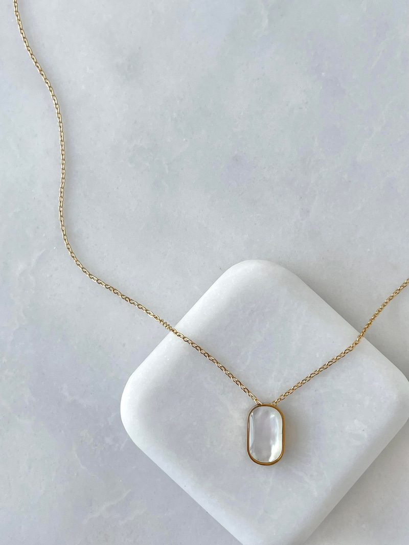 Çelik Sedef Taşlı Minimal Zincir Kolye Gold