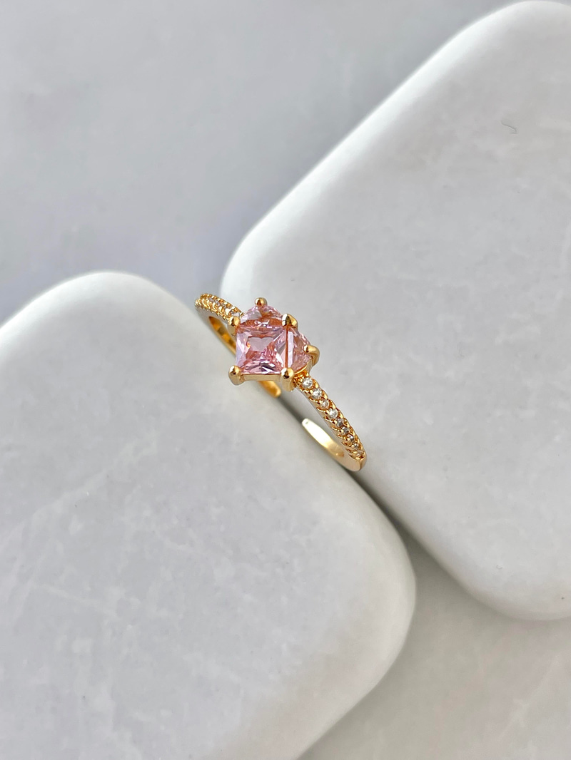 Altın Kaplama Kristal Pembe Kalpli Yüzük Gold