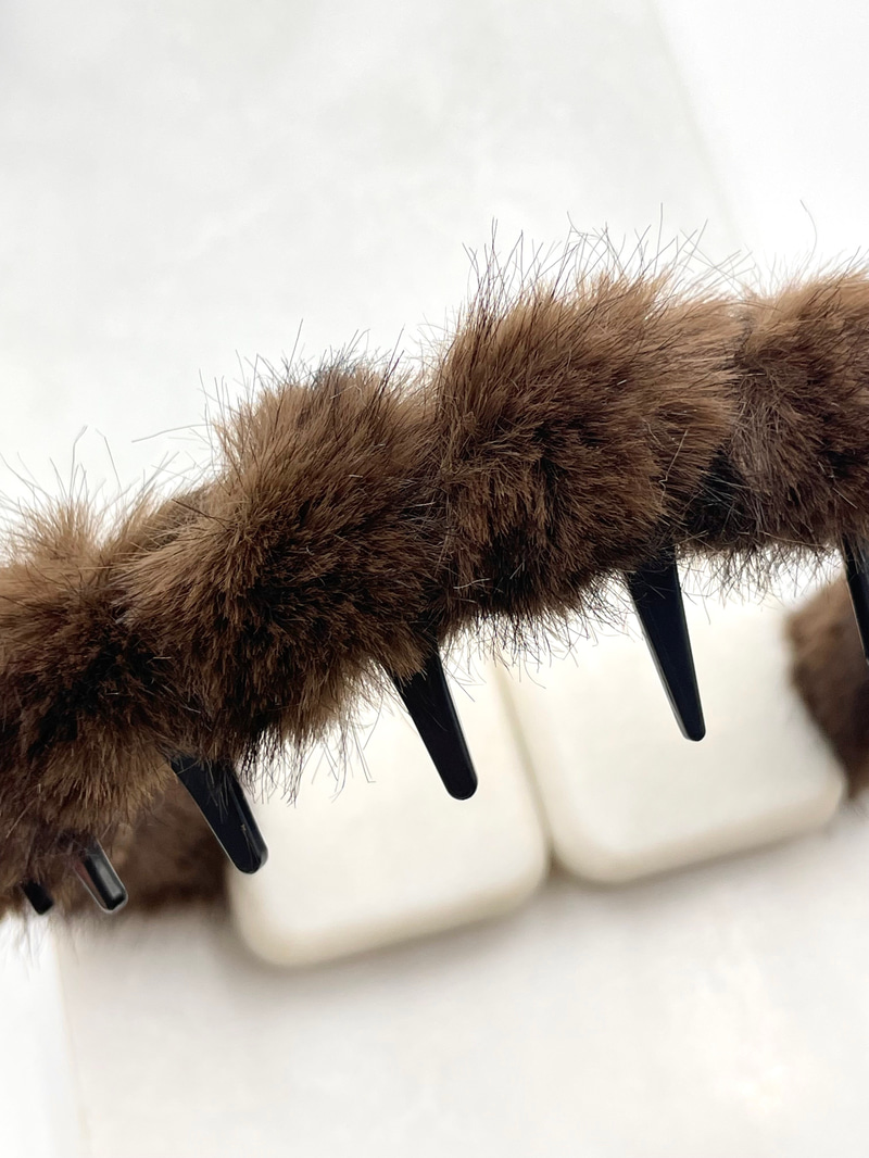 Peluş Taraklı Taç Kahve