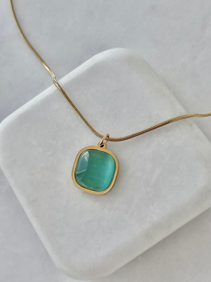 Çelik Kare Opal Taşlı Kolye Turkuaz-Gold
