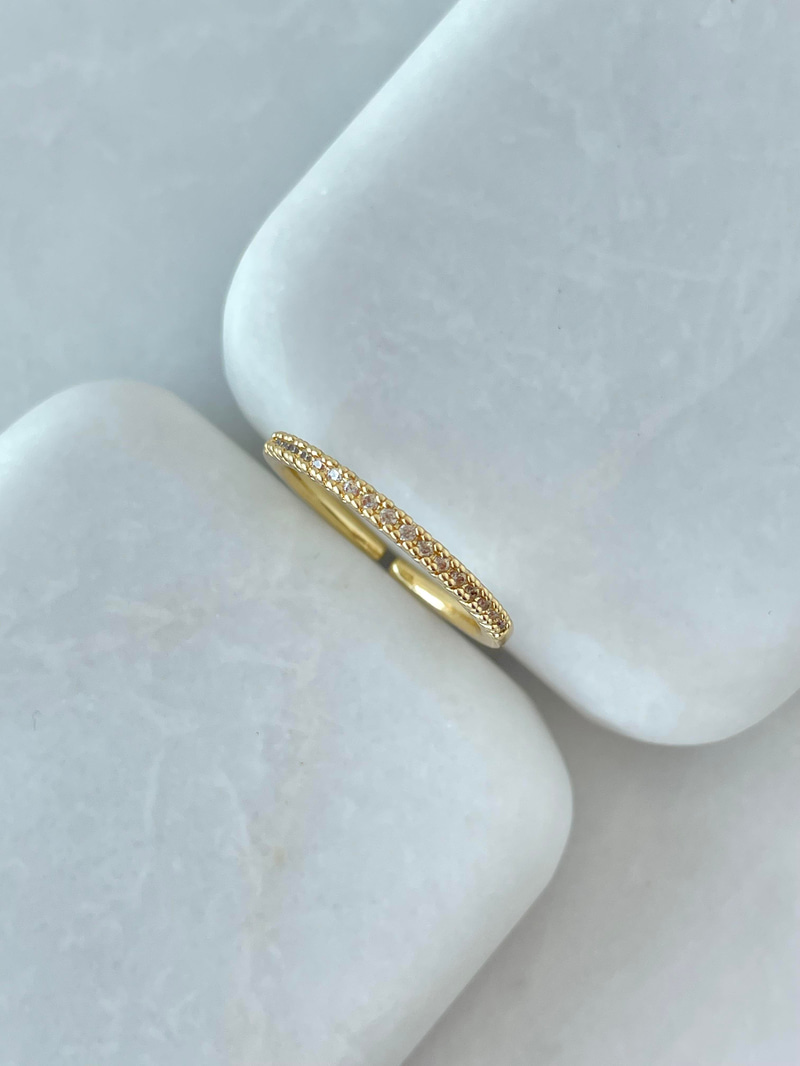 Altın Kaplama Minimal Dizi Gömme Taşlı Yüzük Gold