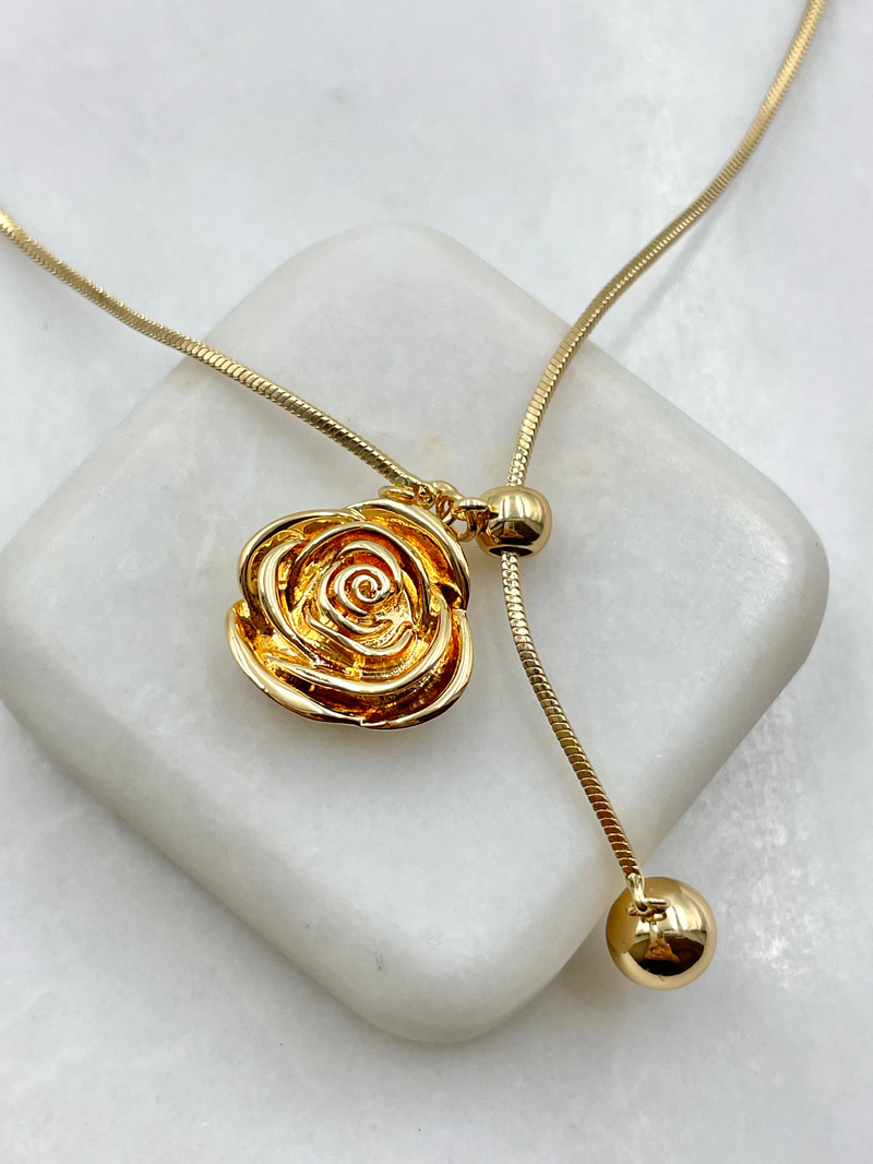Küçük Gül Model Asansörlü Kolye Gold