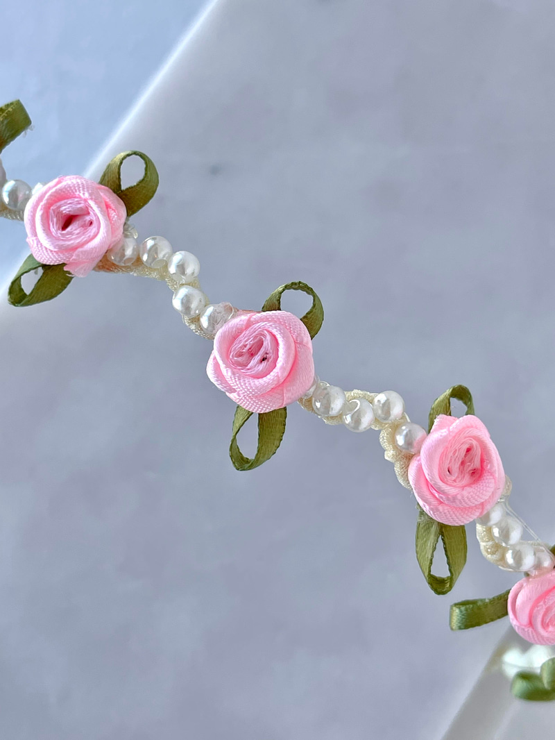 Tül Sallantılı İncili Gül Taç Pembe