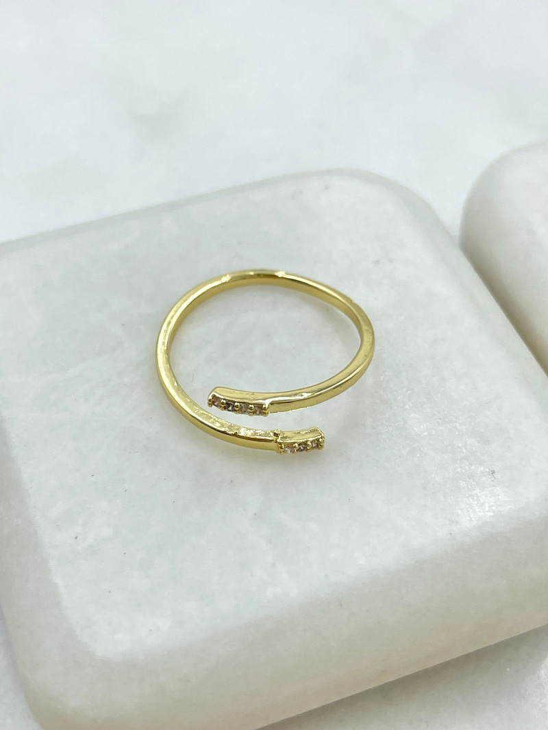 Minimal Taşlı Birleşim Yüzük Gold