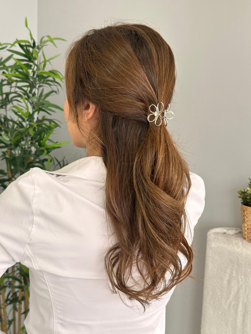 Kristal Taşlı Çiçek Mandal Toka Gümüş