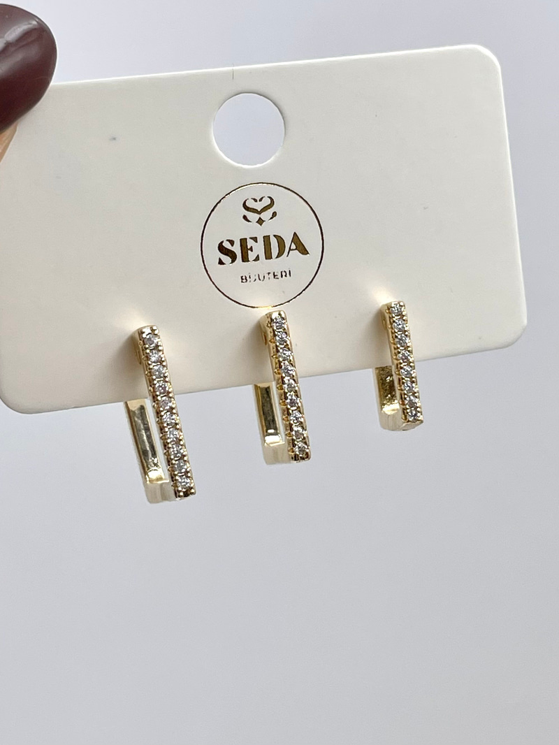Gömme Taşlı Kare Model Üçlü Set Küpe Gold