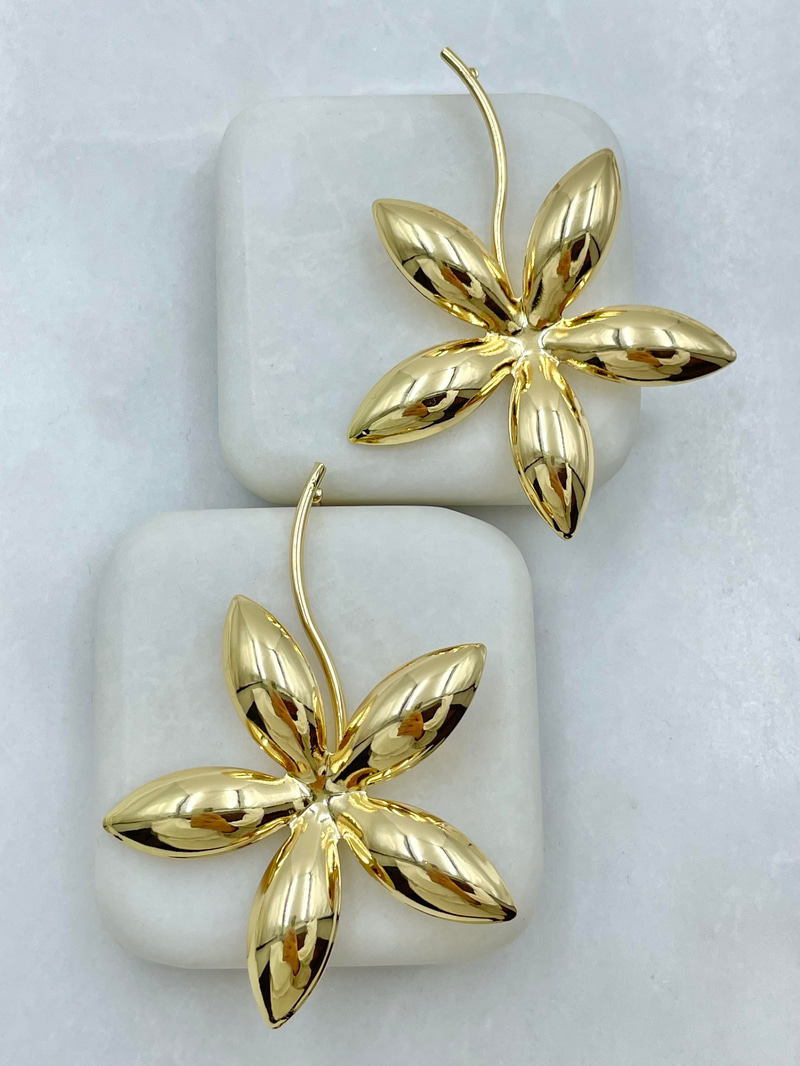 Altın Kaplama Plaka Çiçek Küpe Gold