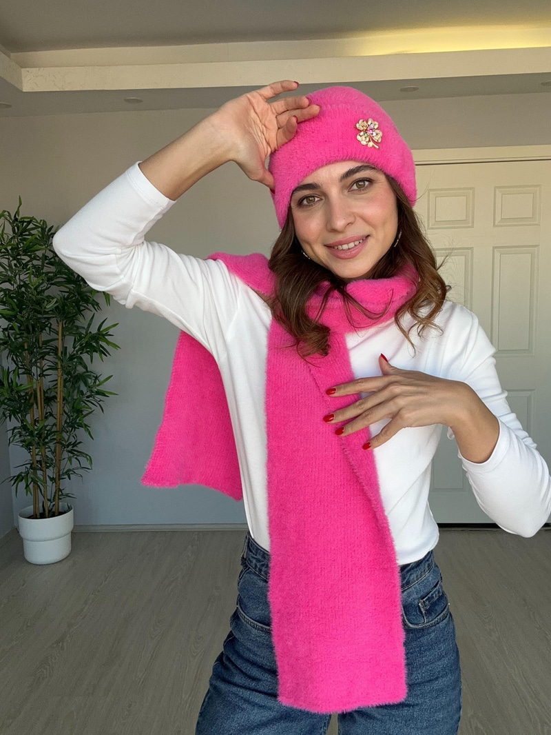 Yumuşak Dokulu Örme Atkı Pembe