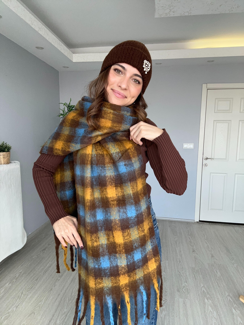 Kare Desenli Hardal Buklet Kalın Puf Şal