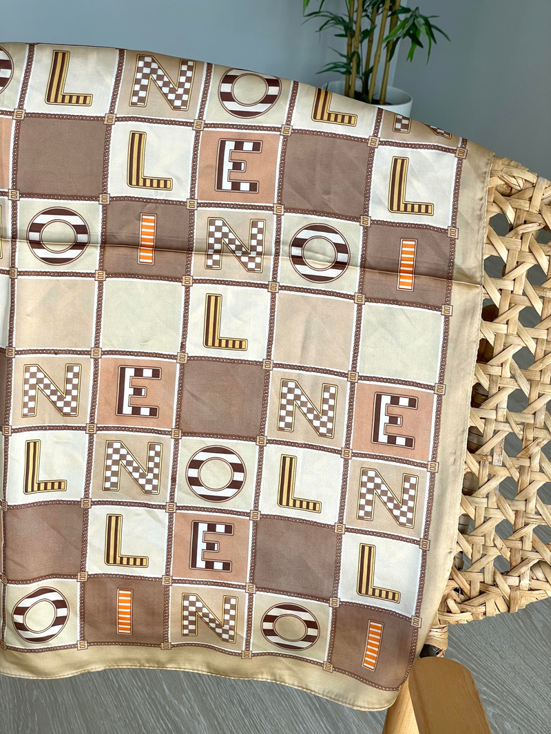Harf Desenli Saten Fular