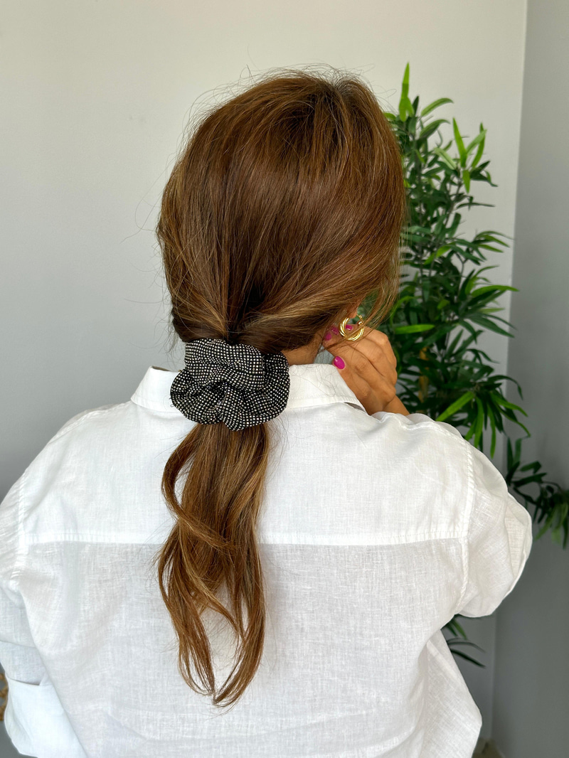 Parlak Taşlı Scrunchie Toka Siyah