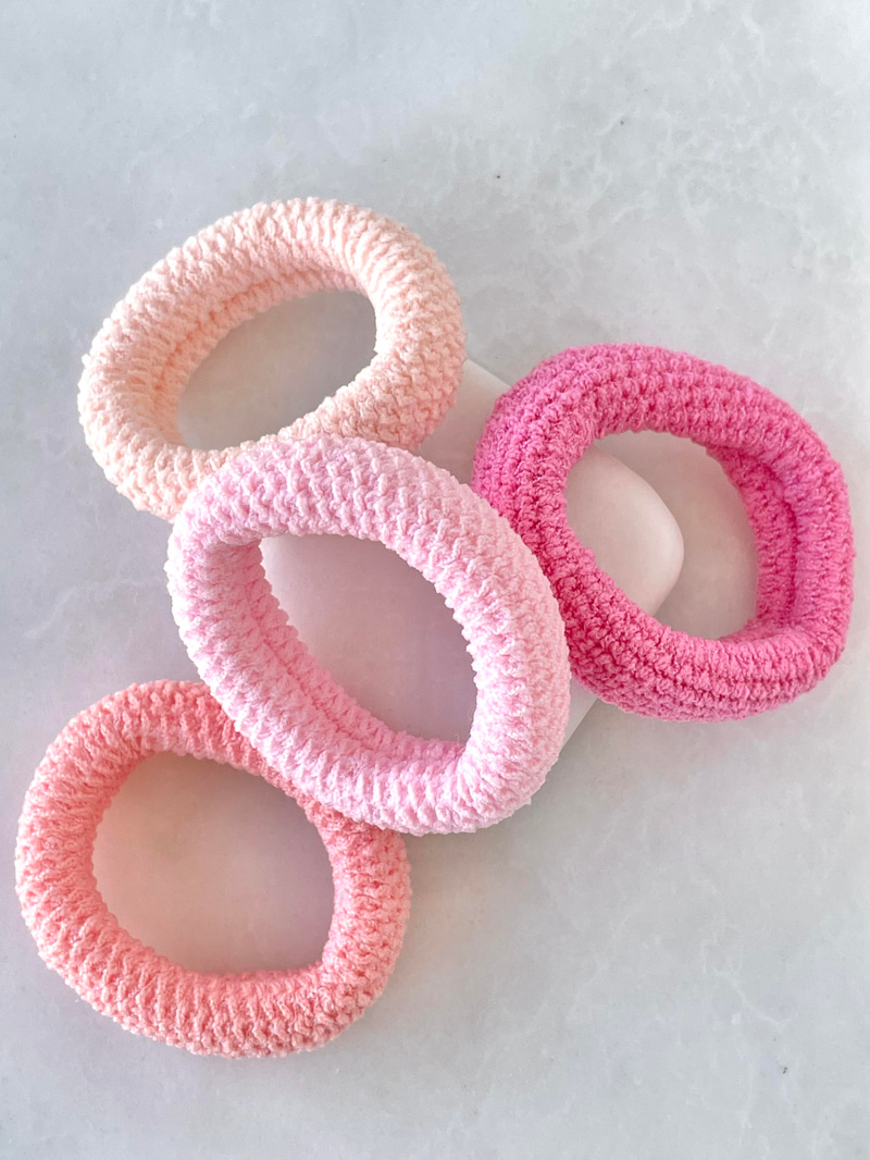Dörtlü Pofuduk Lastik Toka Pembe
