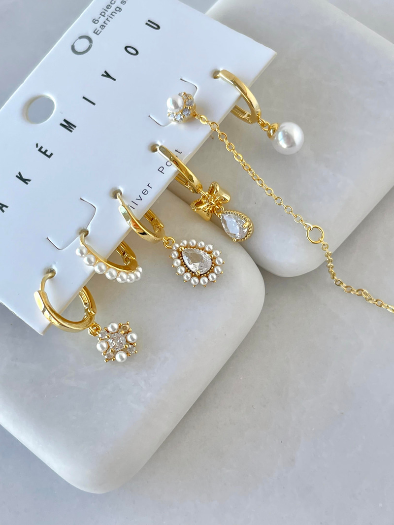 Özel Seri Altılı İnci ve Damla Sallantılı Kristal Taşlı Küpe Gold