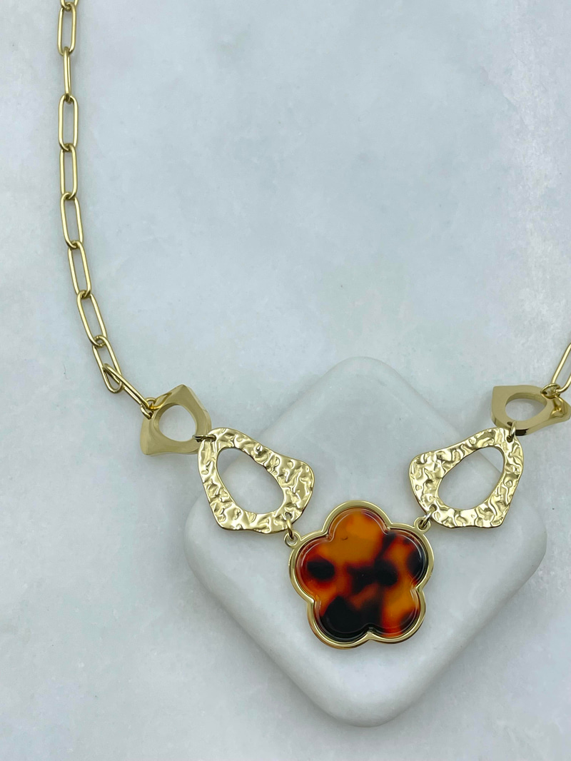 Çelik Leopar Çiçek ve Ezme Plaka Kolye Gold