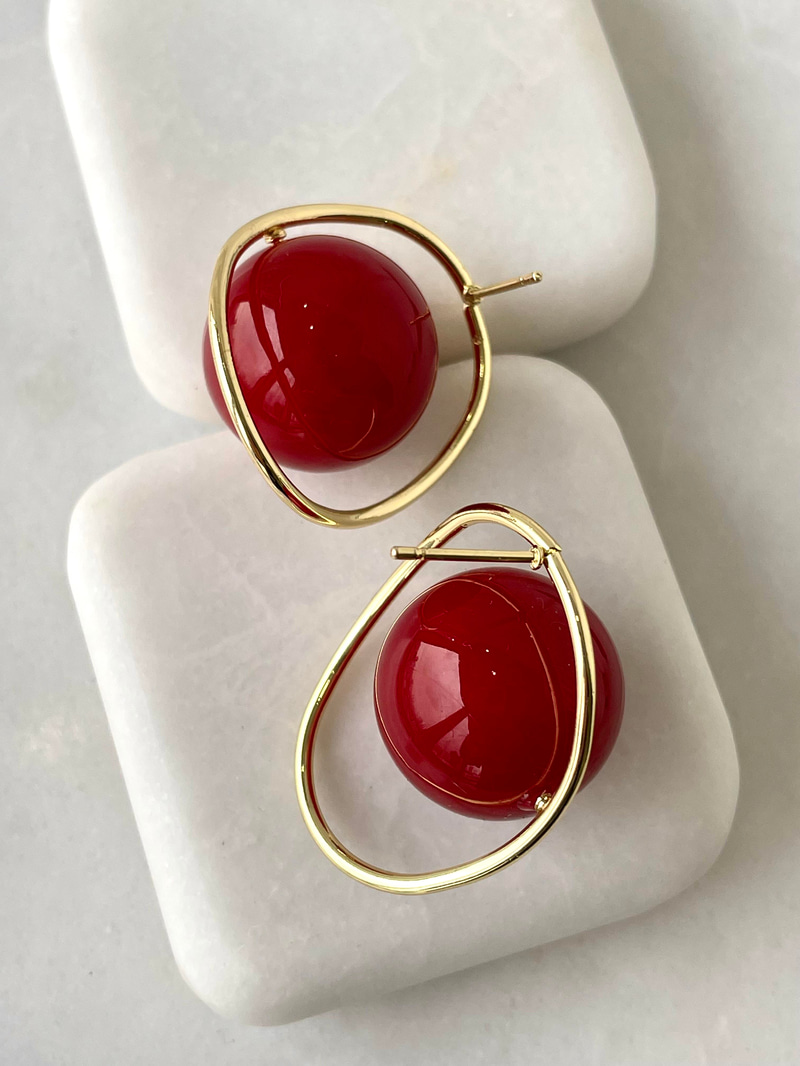 Oval Gold Detaylı Bordo Top Küpe
