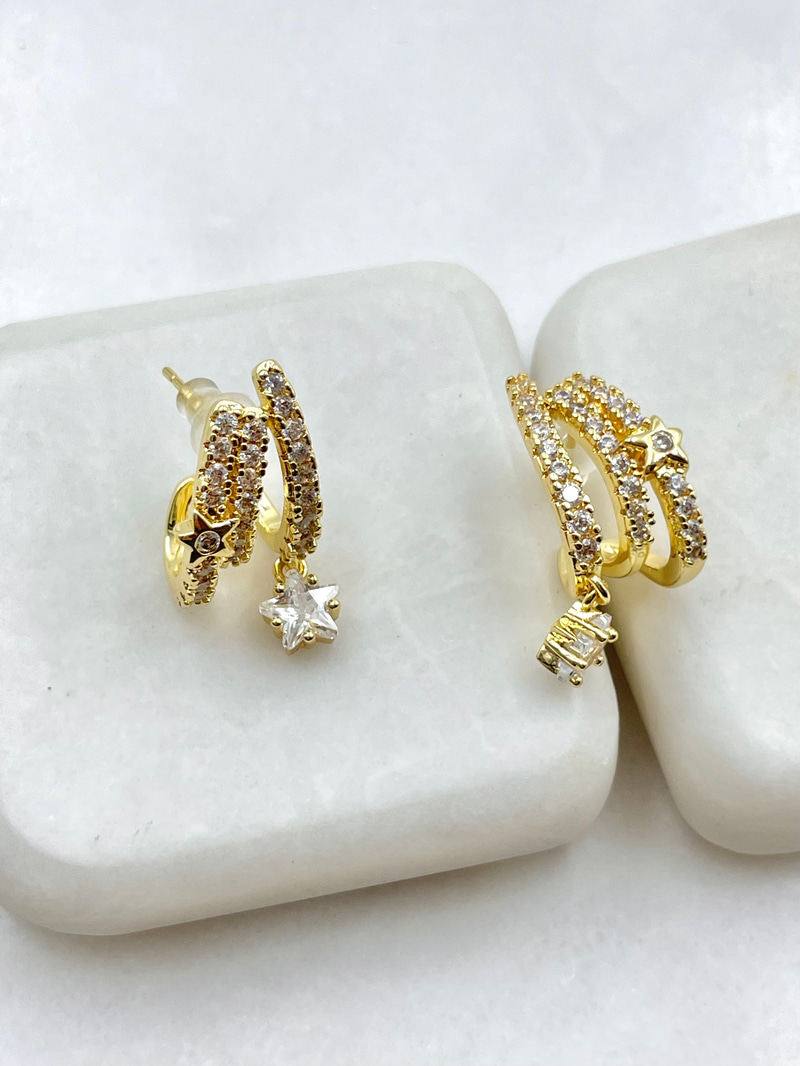 Çoklu Görünüm Gömme Taşlı Yıldız Küpe Gold