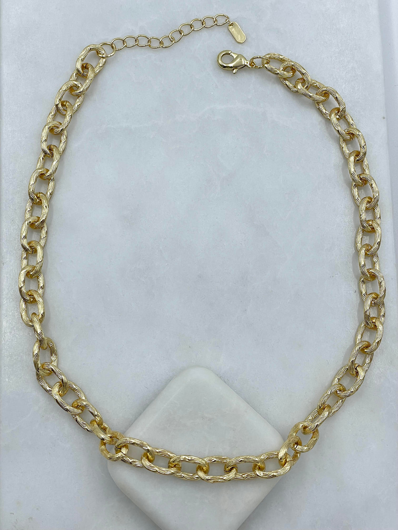 Altın Kaplama İşlemeli Zincir Kolye Gold