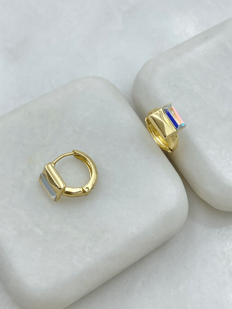 Özel Seri Plaka ve Swarovski Taşlı Kare Küpe Gold